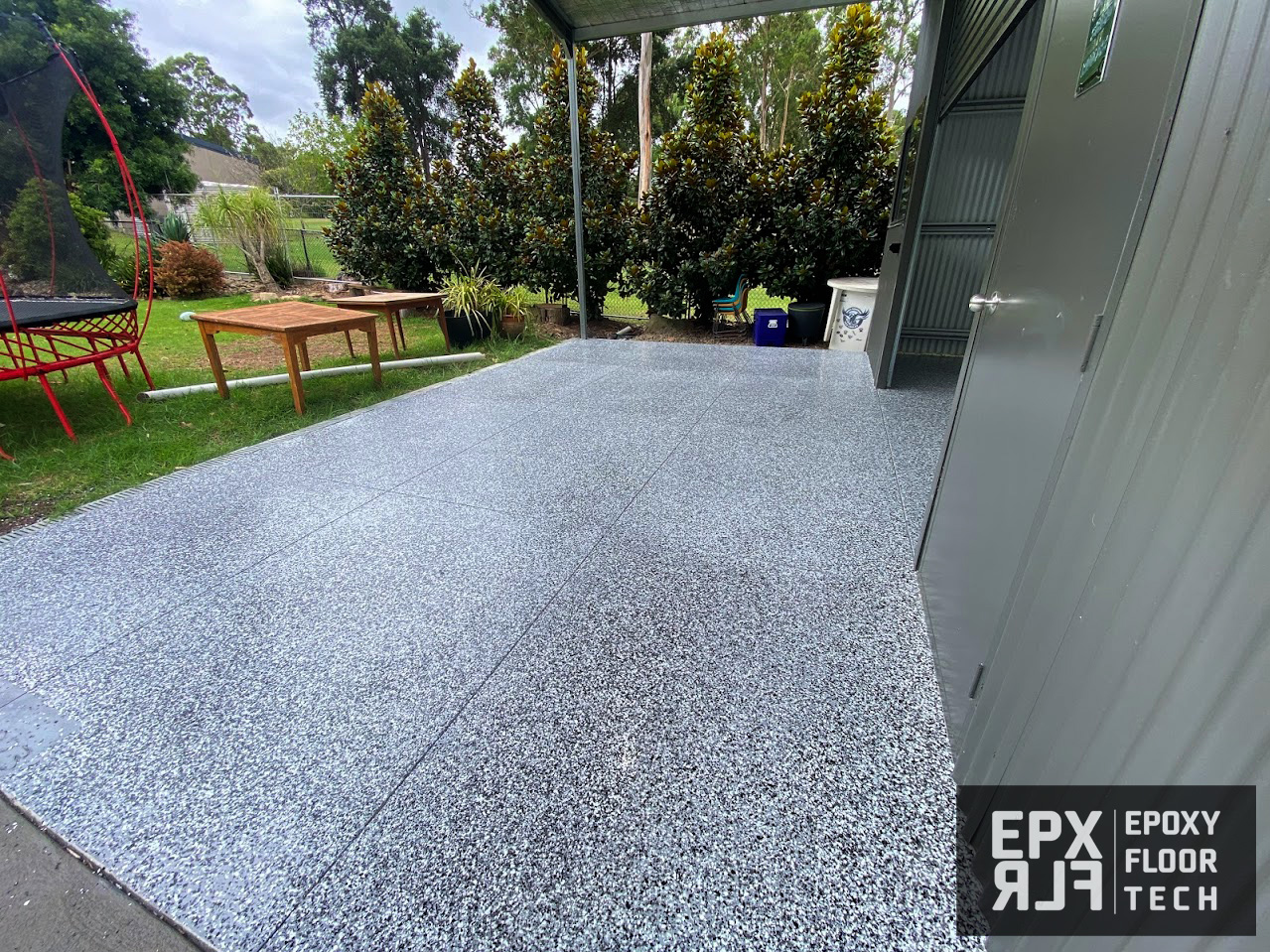 outdoor-decorative-flake-epoxy-flooring-outside