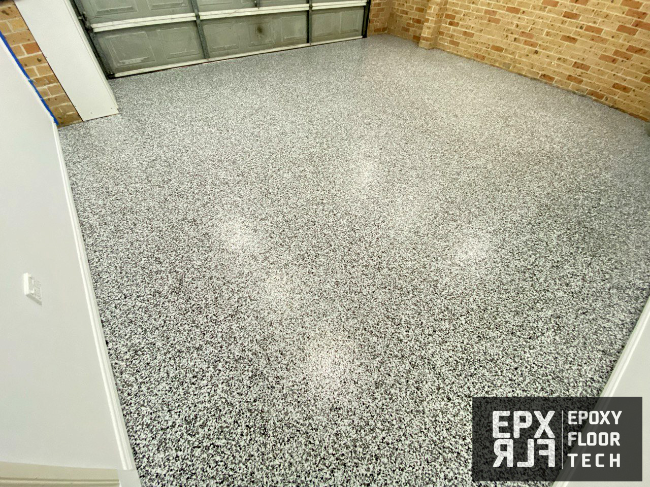 solid-white-colour-epoxy-garage-flooring Ash-grey-flake-premium-flake-epoxy-floor-coating