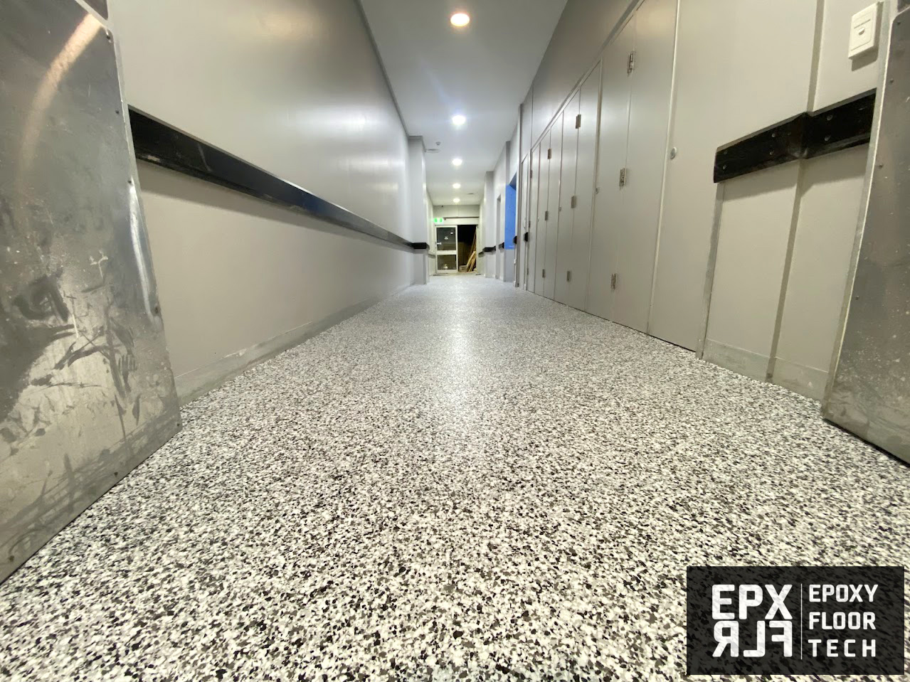 corridor-to-loading-dock-shopping-centre-flake-epoxy-flooring