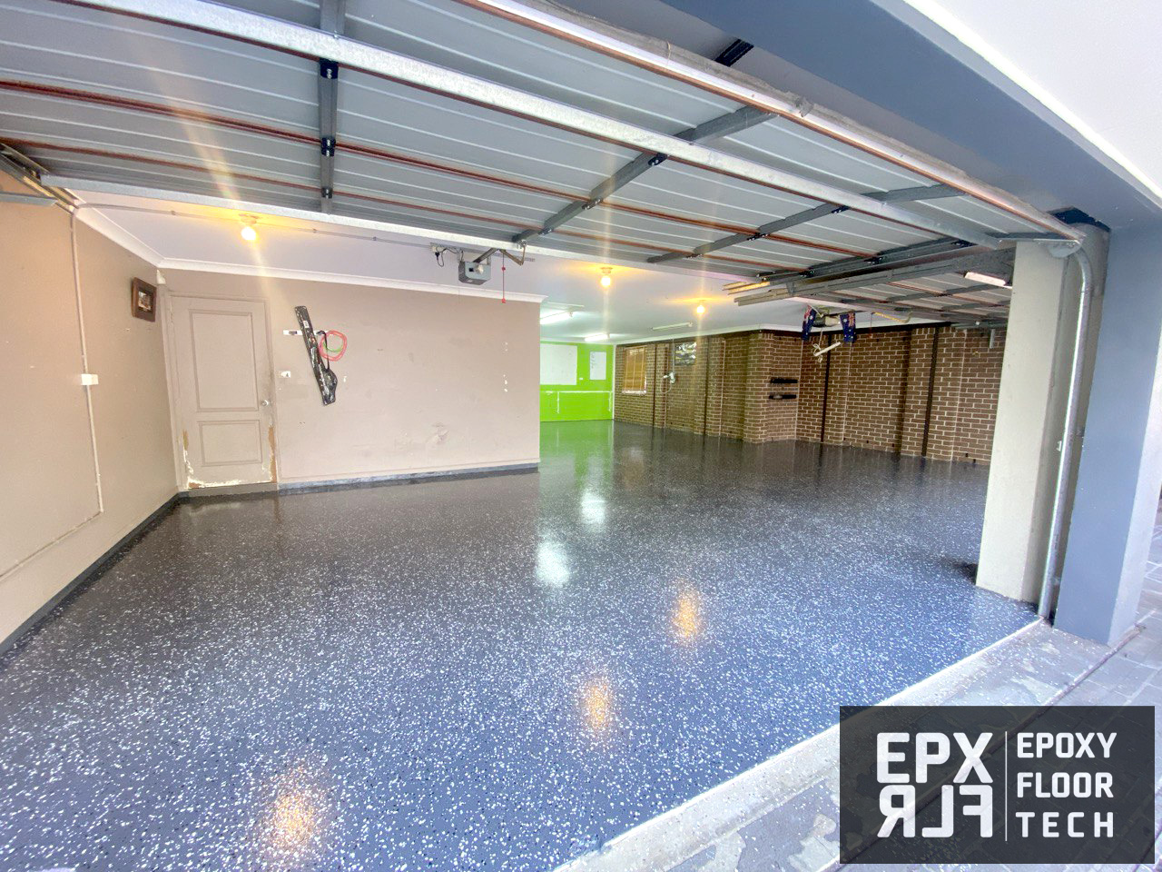 solid-white-colour-epoxy-garage-flooring partial-premium-flake-flooring-triple-garage-dark-grey-Berowra