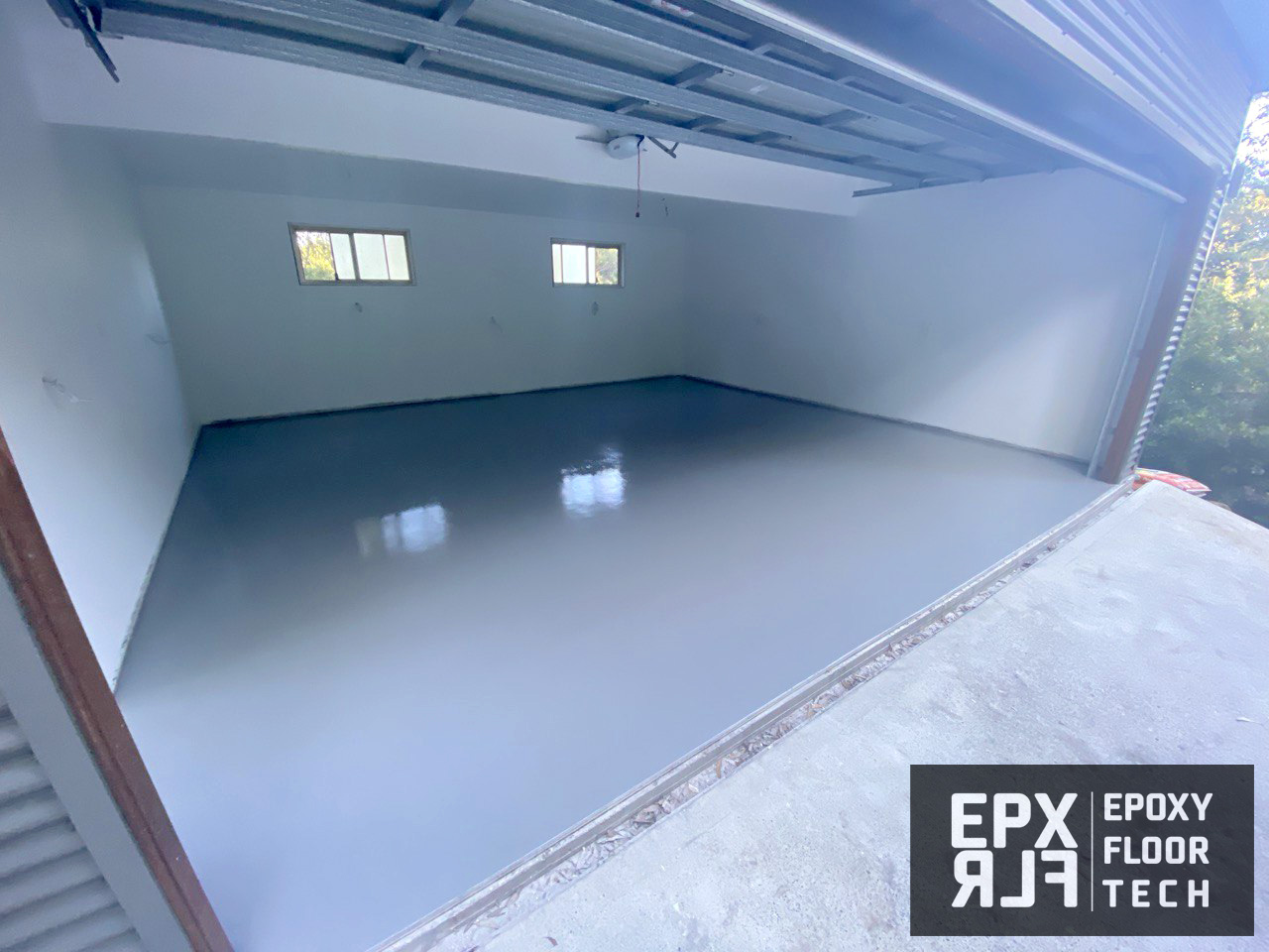 self-levelling-solid-colour-dusty-grey-garage-flooring-Mosman